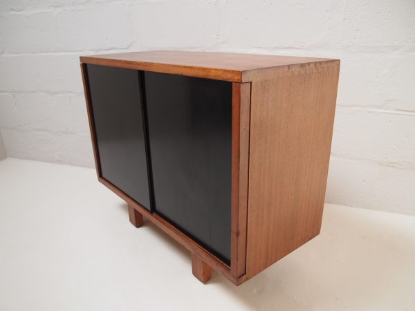 Teak sideboard with formica sliding doors - Image 4