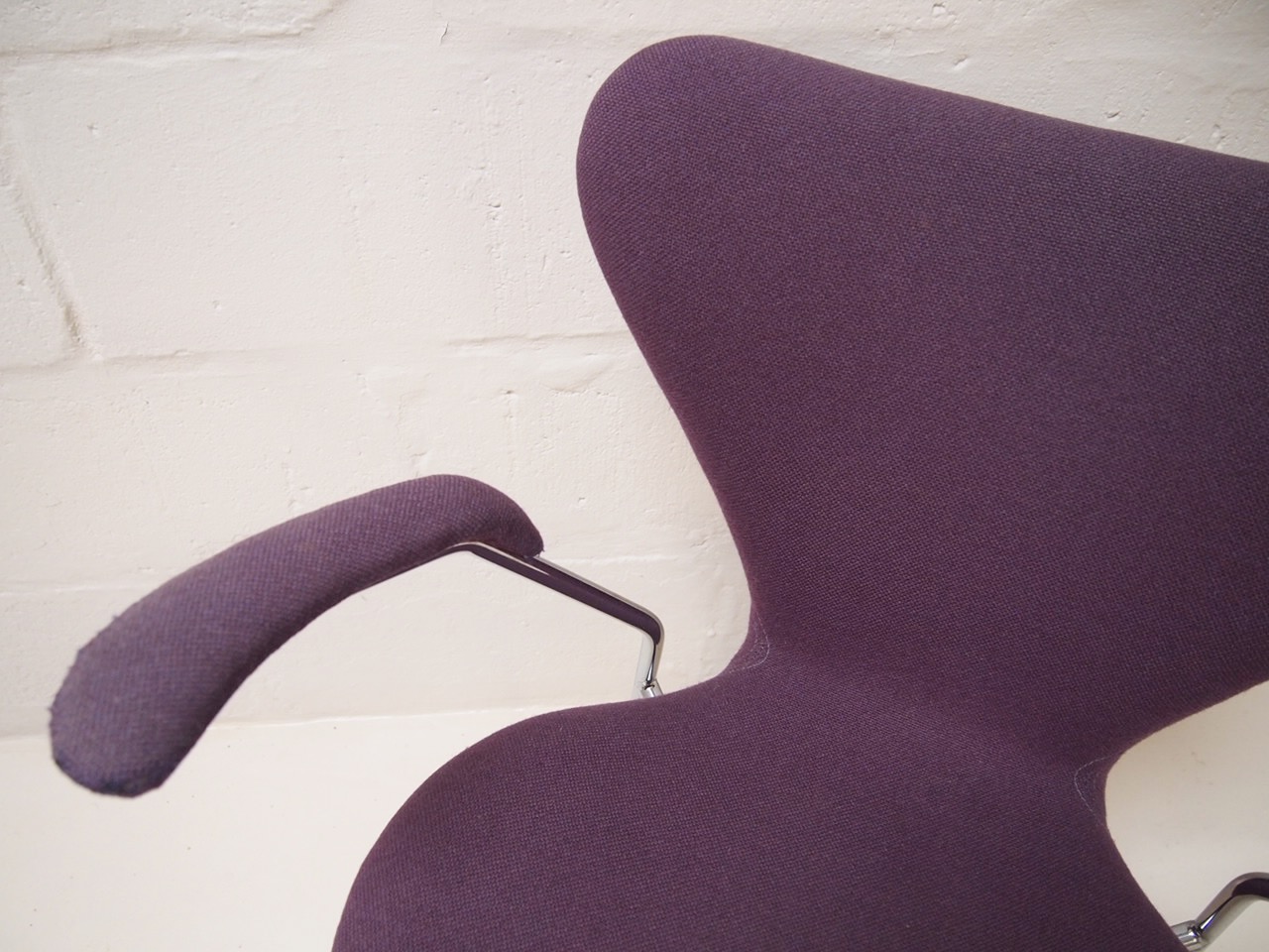 Arne Jacobsen series 7 chair model 3207 - Image 7