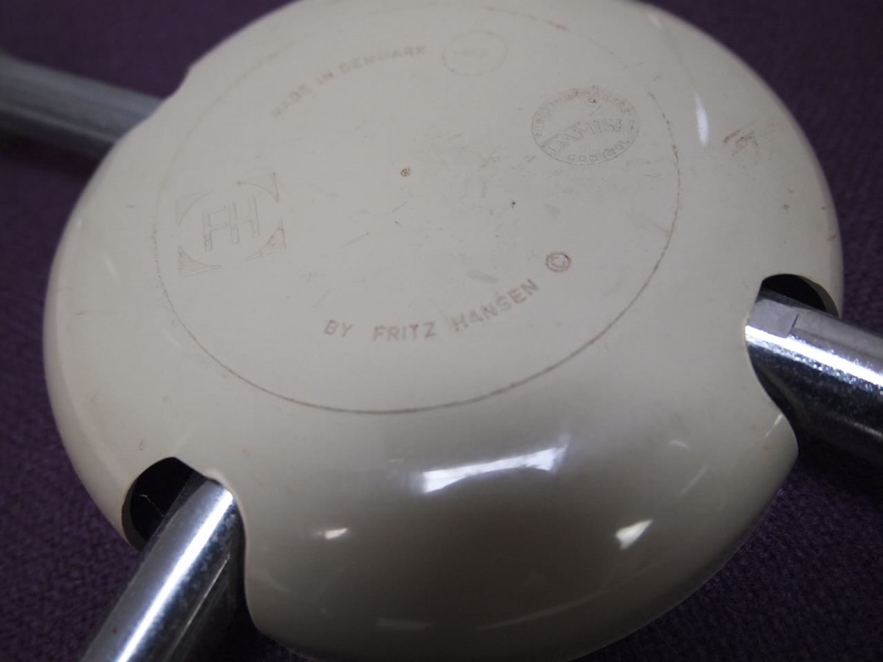 Arne Jacobsen series 7 chair model 3207 - Image 11